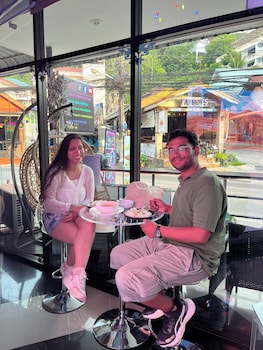 hangover hostel patong