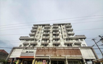 Warm And Cozy Studio At Vivo Apartment,,2 star