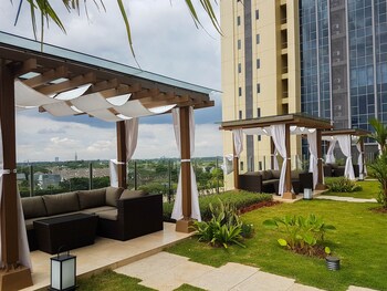 Warm And Spacious 1Br At Branz Bsd City Apartment,,2 star