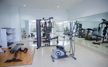 Enjoy Living Studio Student Castle Yogyakarta Apartment,,2 star