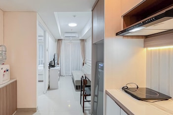 Comfy 1Br Apartment At Tamansari Skylounge Makassar,,2 star