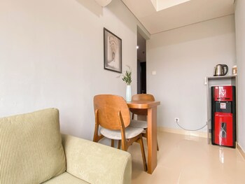 minimalist and cozy living 2br pollux chadstone apartment