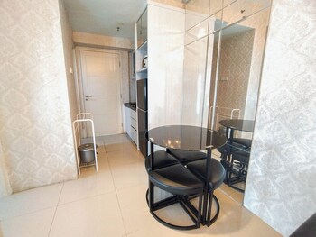 Best View 2Br Apartment Connected To Mall Tanglin Supermall Mansion Apartment,,2 star