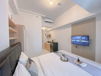 cozy living studio room at 26th floor tokyo riverside pik 2 apartment