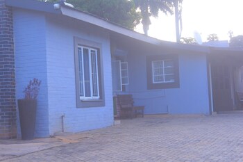 Thully Teams Guest House Tzaneen,,2 star