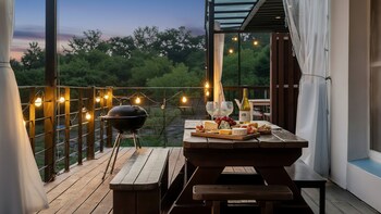 yeonorang park pool villa in pohang