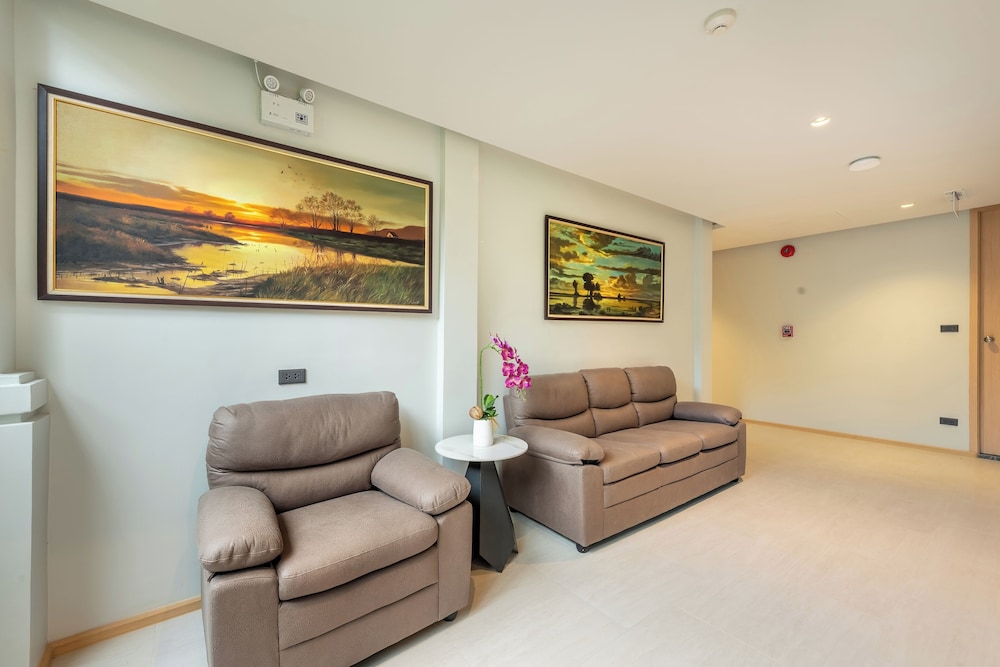 a z sunrise resort and fitness club