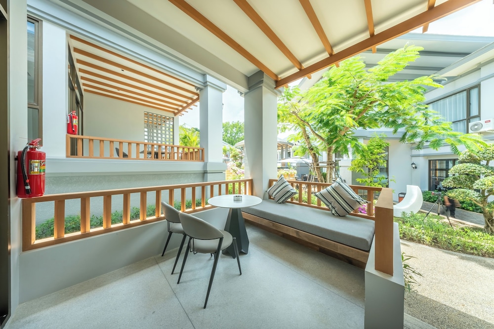 a z sunrise resort and fitness club