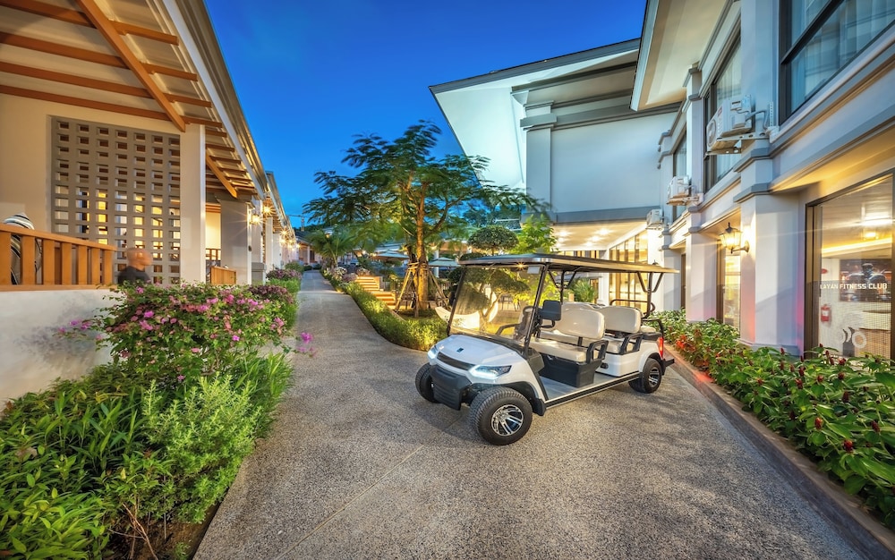 a z sunrise resort and fitness club