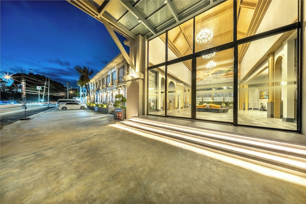 a z sunrise resort and fitness club