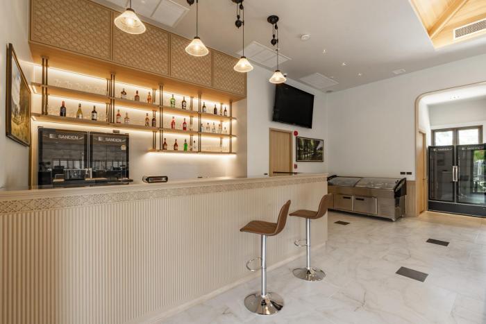 a z sunrise resort and fitness club