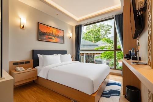 a z sunrise resort and fitness club