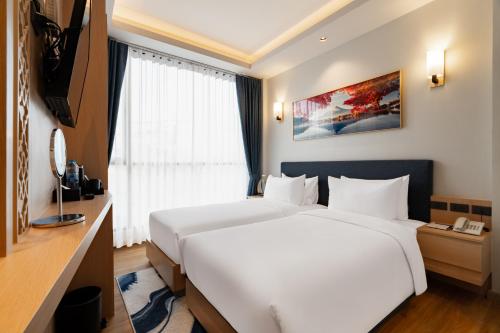 a z sunrise resort and fitness club
