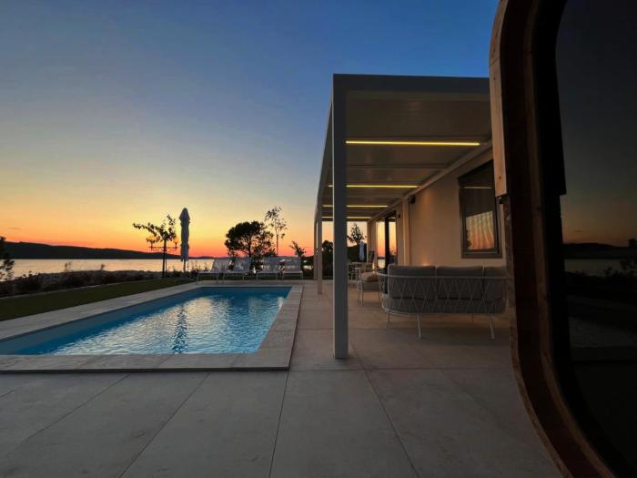 amadria exclusive beach villa