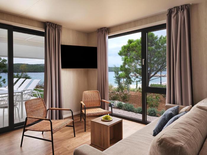 amadria exclusive beach villa