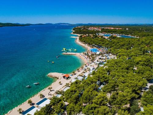 amadria exclusive beach villa