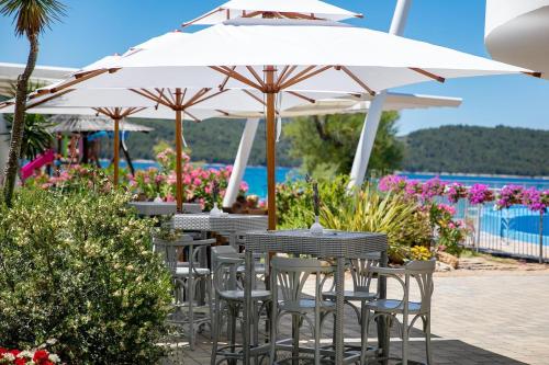 amadria exclusive beach villa