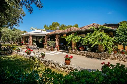 amadria exclusive beach villa