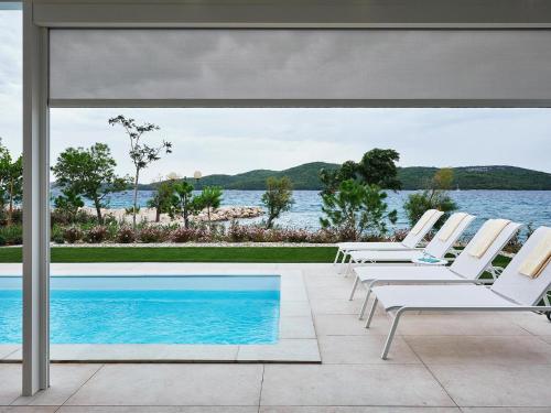 amadria exclusive beach villa