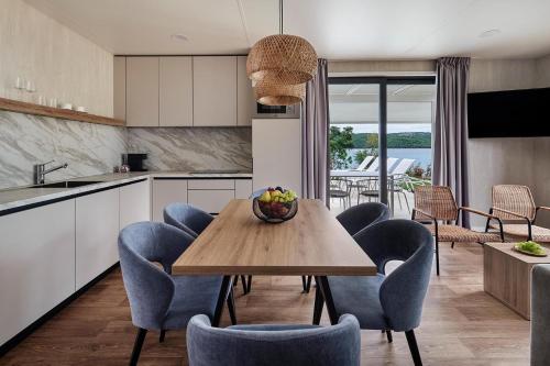 amadria exclusive beach villa