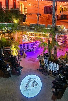 hideout hostel 2