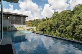Kireina Mori Villa 6Br With Heated Pool,Jalan Lavender Garden No. 53,4 star