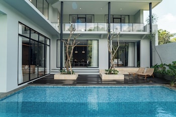 Kireina Mori Villa 6Br With Heated Pool,Jalan Lavender Garden No. 53,4 star