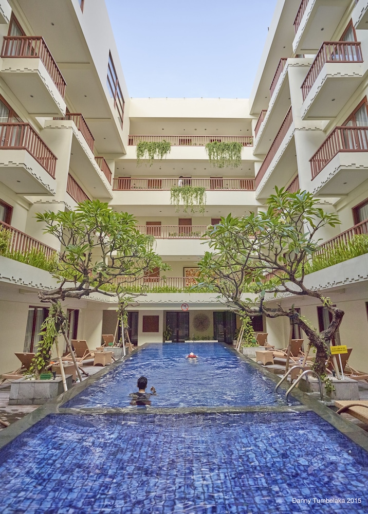 sense sunset hotel seminyak