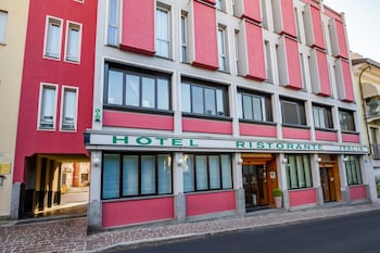 Hotel Italia,Lombardy>>Canneto Pavese,4 star