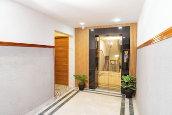 u by z hotels seshadripuram