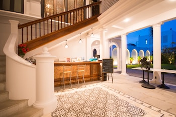 little nyonya hotel