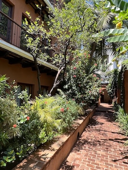 paseo colonial ermitage 5