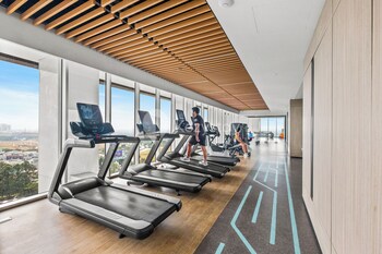 the smith luxury skyview apartments