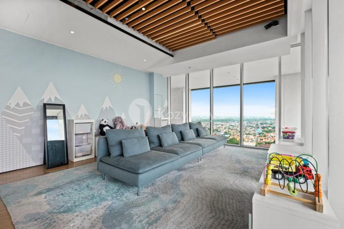the smith luxury skyview apartments