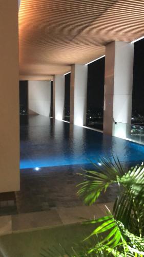 the smith luxury skyview apartments