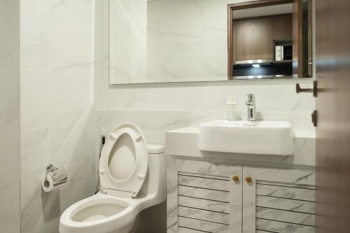 the smith luxury skyview apartments