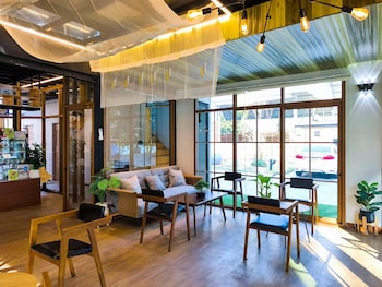 Moon In 9 Haus Cafe & Villas,,3 star