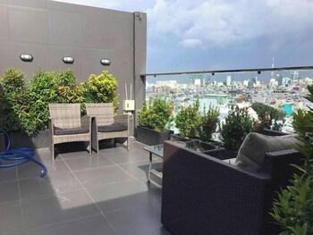 otis apartment 33 tran ke xuong rooftop view