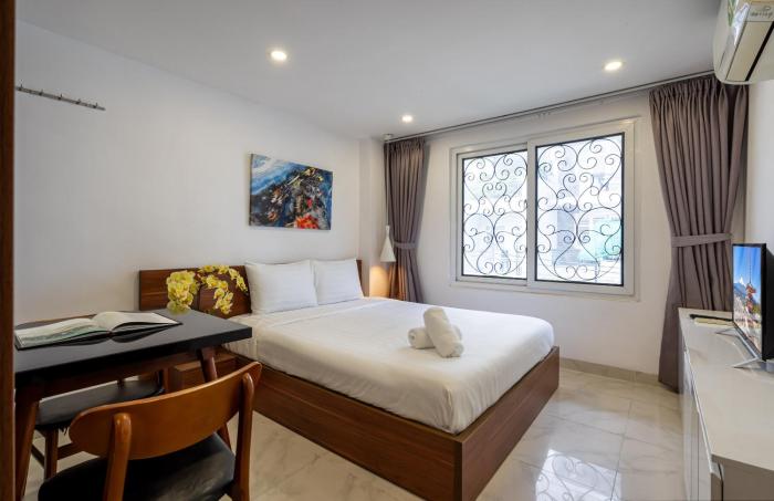 otis apartment 33 tran ke xuong rooftop view