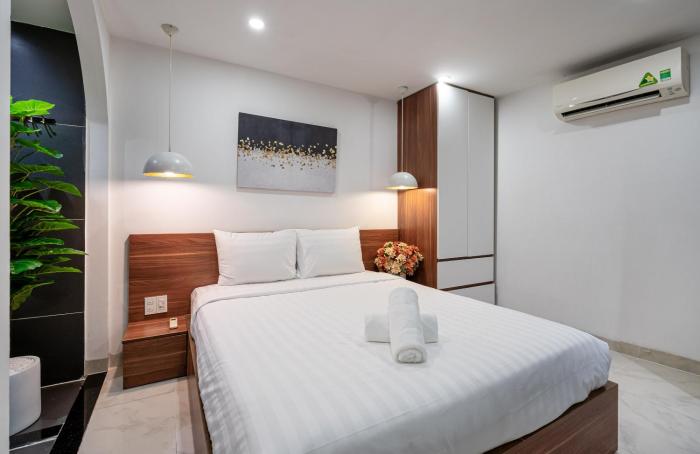 otis apartment 33 tran ke xuong rooftop view