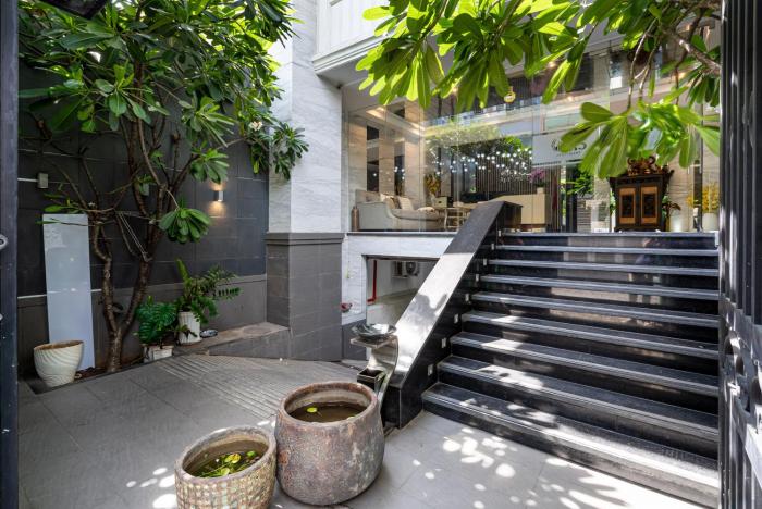 otis apartment 33 tran ke xuong rooftop view
