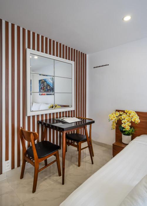 otis apartment 33 tran ke xuong rooftop view