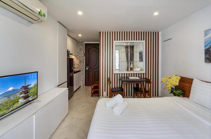 otis apartment 33 tran ke xuong rooftop view