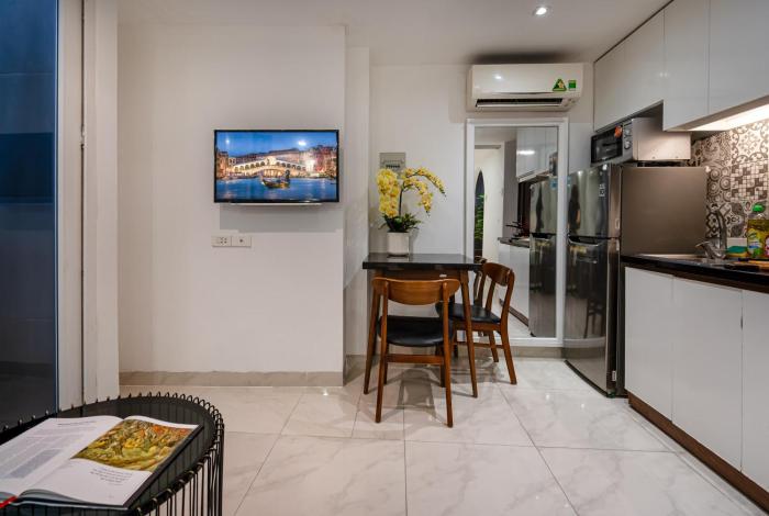 otis apartment 33 tran ke xuong rooftop view
