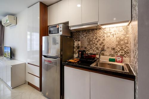 otis apartment 33 tran ke xuong rooftop view