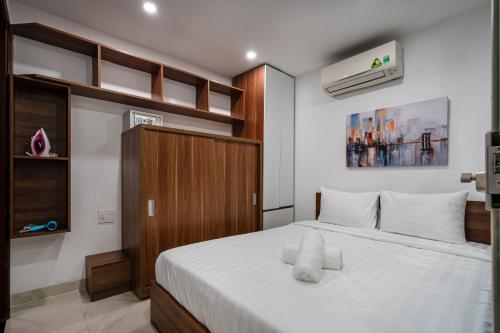 otis apartment 33 tran ke xuong rooftop view