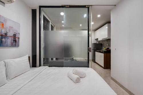 otis apartment 33 tran ke xuong rooftop view