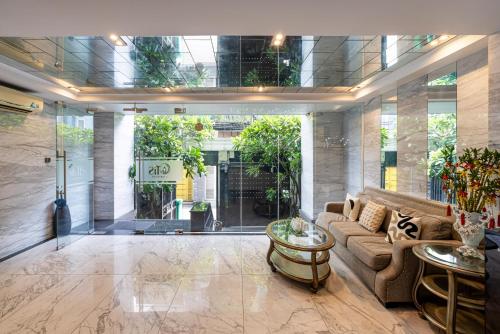otis apartment 33 tran ke xuong rooftop view