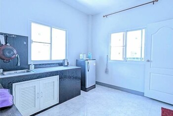 3-Bedroom Chiang Mai House,,4 star