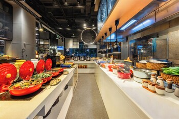 wanda moments neo nanchang west railway